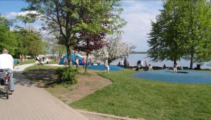 Spielplatz am Strand vom Senftenberger See in Buchwalde
