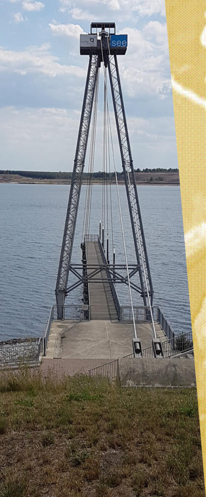 Seebrücke uns Schiffsanleger Großräschener See